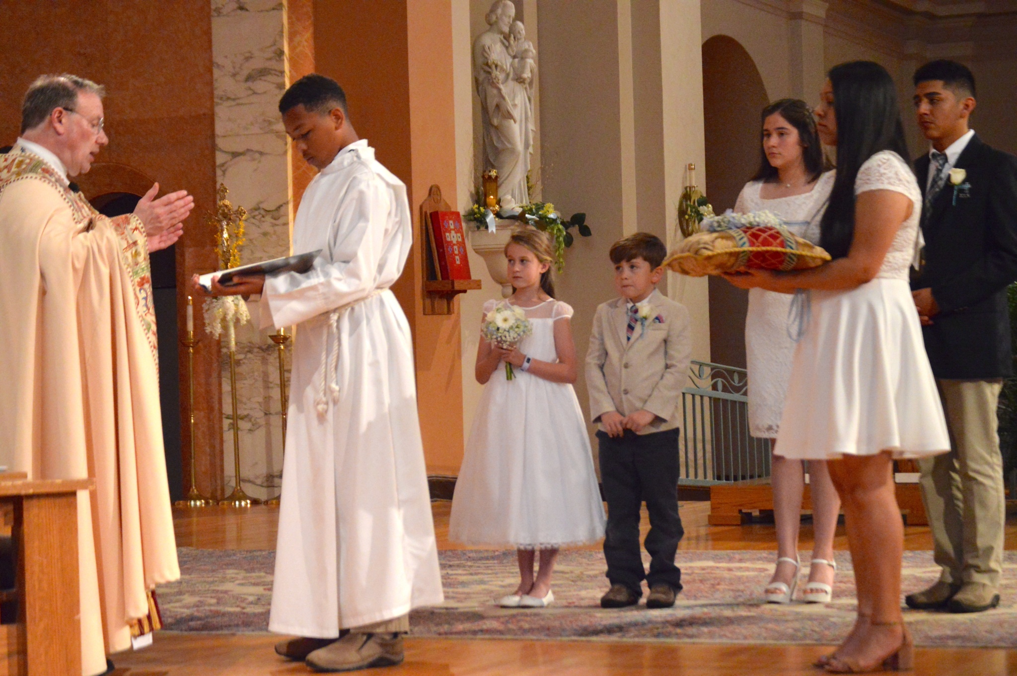 ICCS Students Participate in May Crowning Ceremony. - Catholic Diocese ...